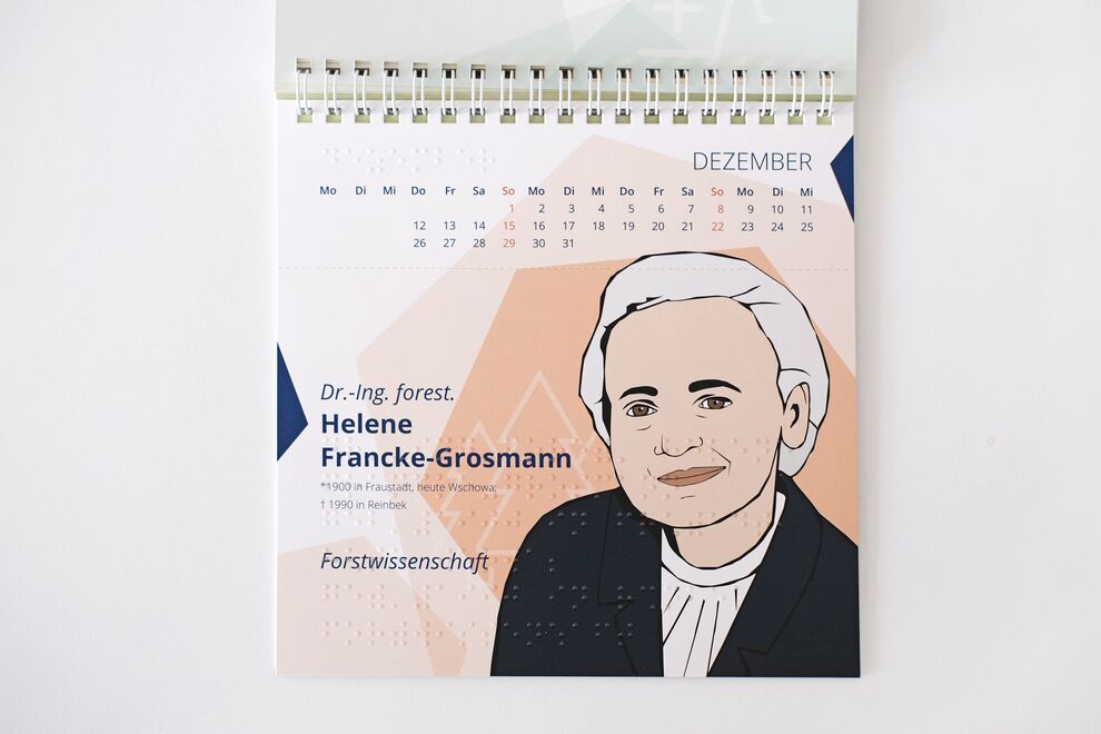 Aufgeschlagener Kalender mit gezeichnetem Porträt von Dr. Ing. forest. Helene Francke-Grosmann